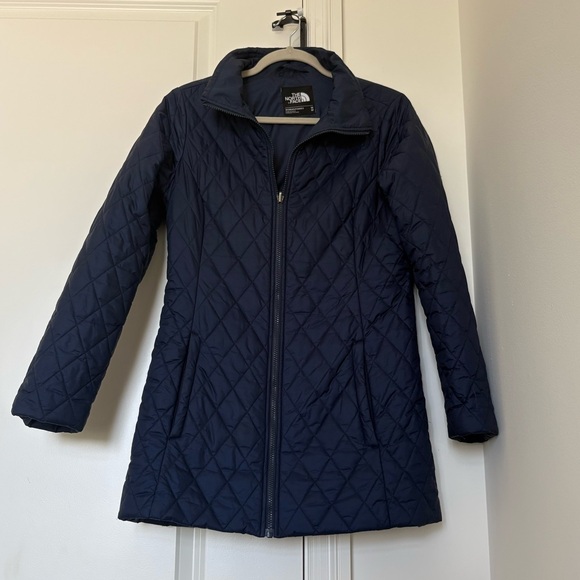 The North Face Iliana Insulated Primaloft Quilted Parka in navy blue - Picture 2 of 6